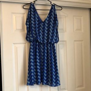 Blue chevron print dress